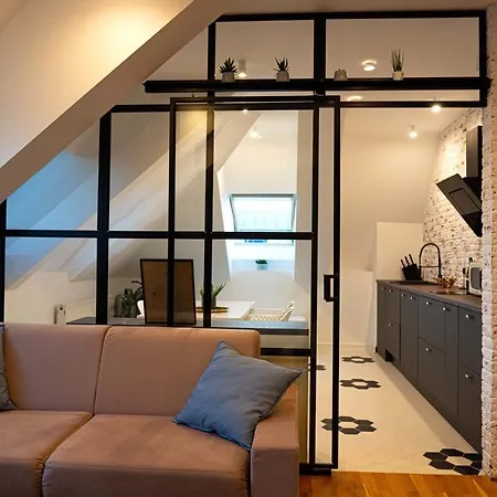 Urban Oasis Apartments With Parking Bucharest Exterior photo